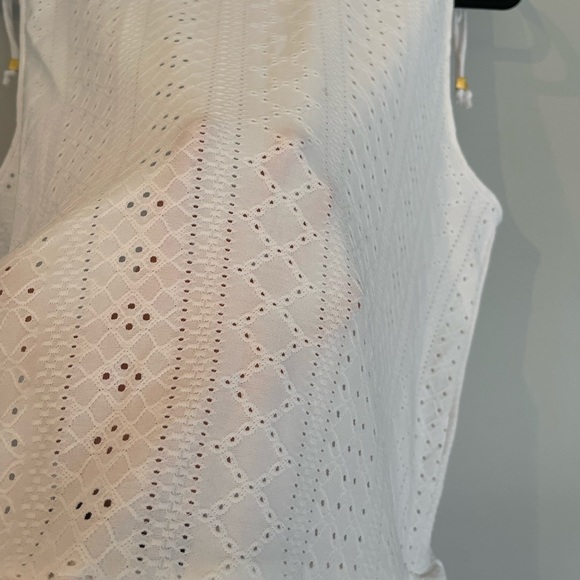 𝅺michael Kors Eyelet Peplum Sleeveless Top - Picture 8 of 11